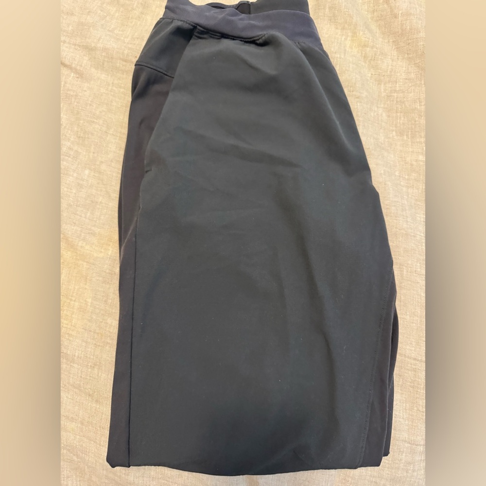 Lululemon Obsidian joggers